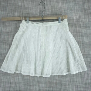 BCBGMaxAzria M mini skirt White lined textured 2786